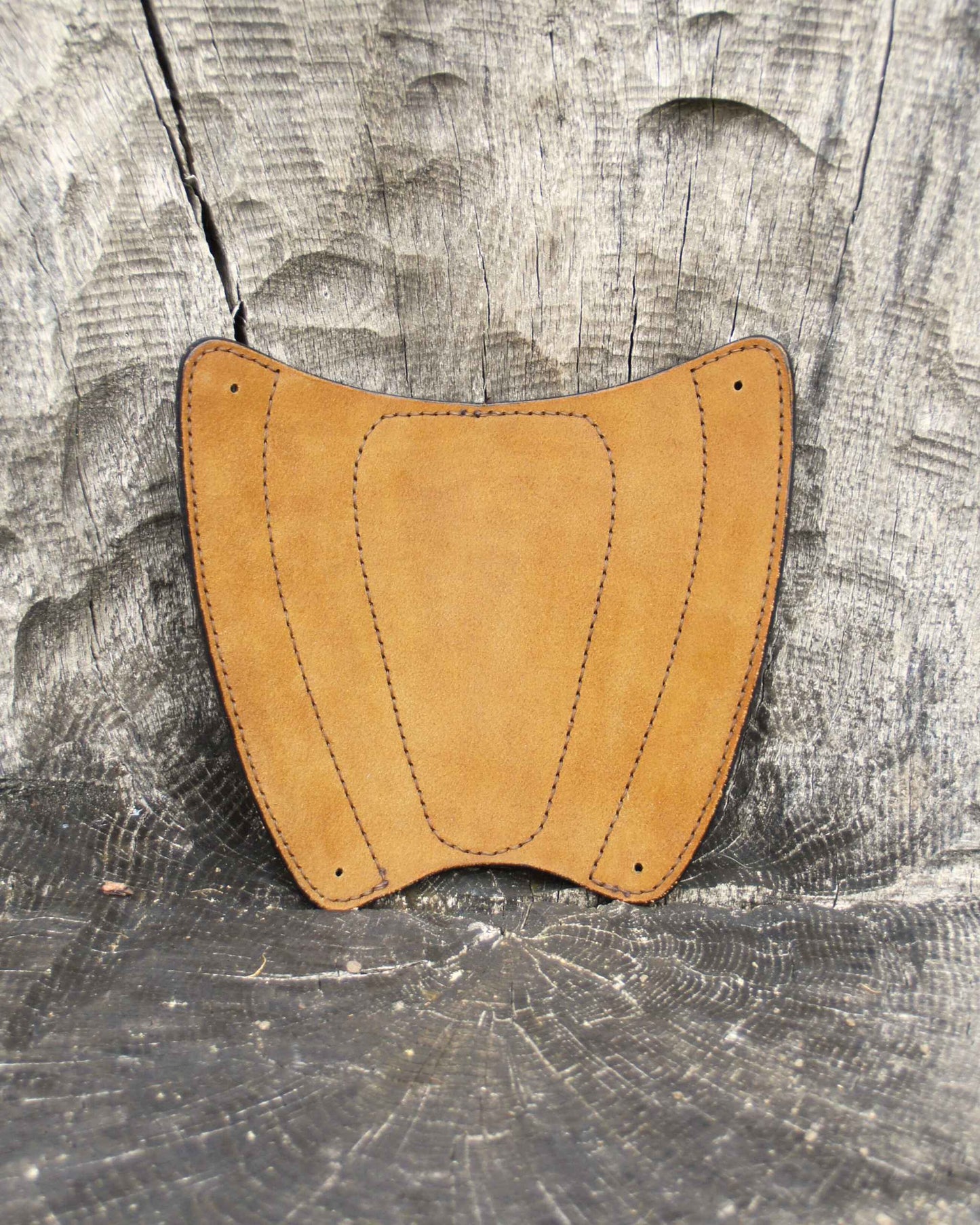 Handgefertigter Leder-Armschutz Korbflechtmuster – verstellbar & ergonomisch