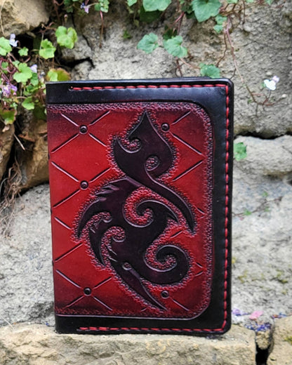 Handgefertigte Lederhülle für Reisepass