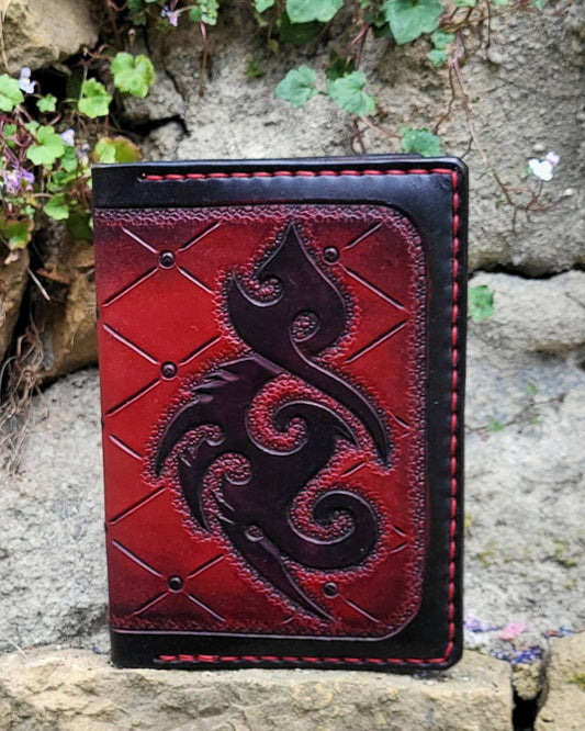 Handgefertigte Lederhülle für Reisepass