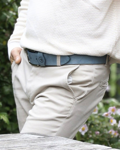 Handgefertigter Echtleder-Gürtel „Stone Blue“ – 4 cm Breite