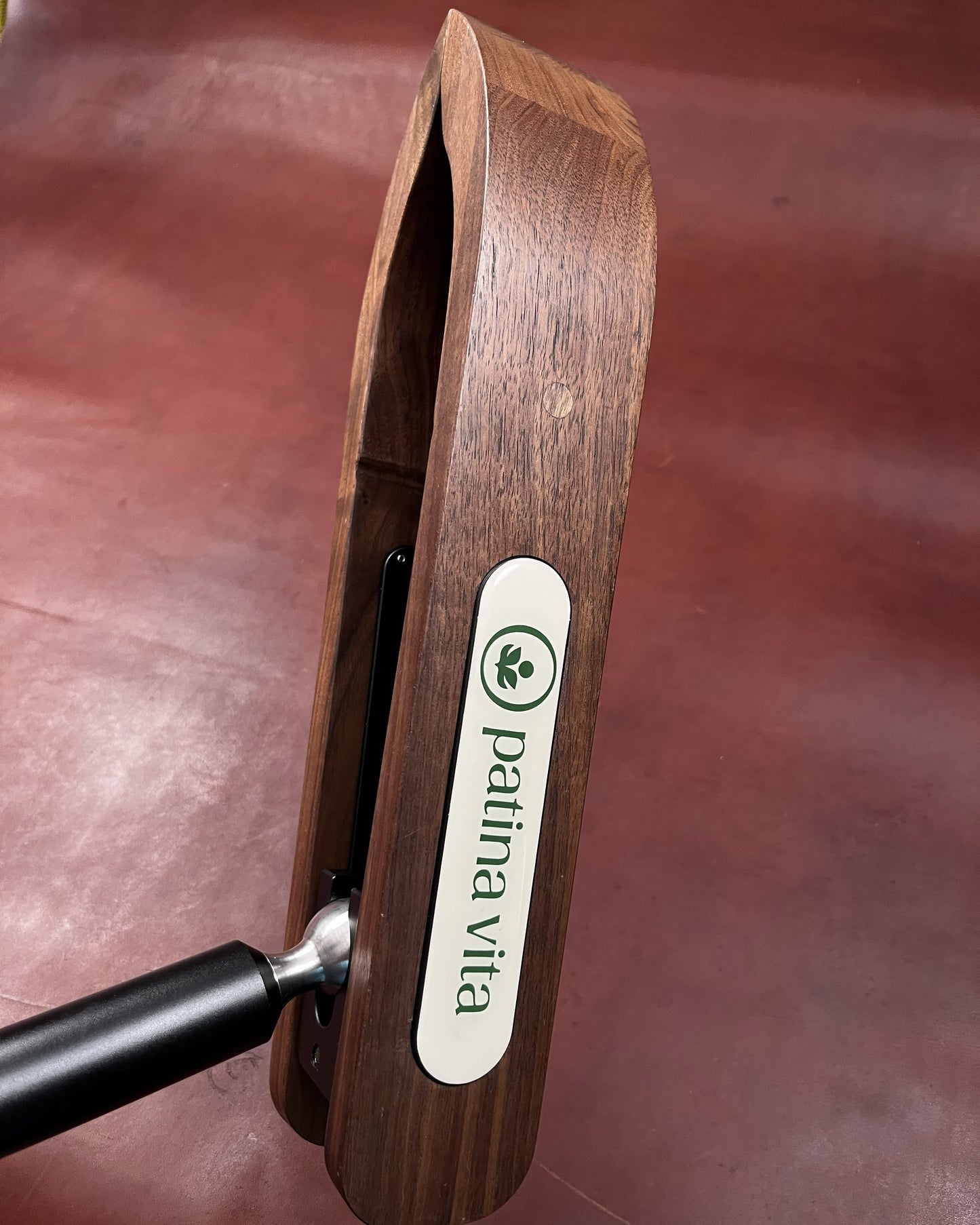Premium Nähpony aus Holz und Stahl, 360 Grad verstellbar
