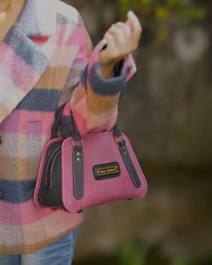 Handgemachte Lederhandtasche, Mini - Bowling Bag, sportlich - elegantes Design